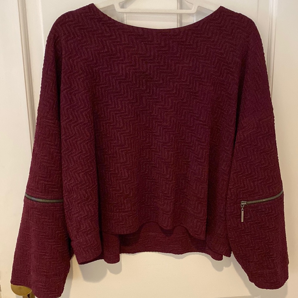 Eva Varro Zip Sleeve Pull Over